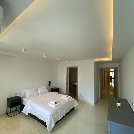 Tigne Sliema Three Bedrooms Apartment Zewnętrze zdjęcie