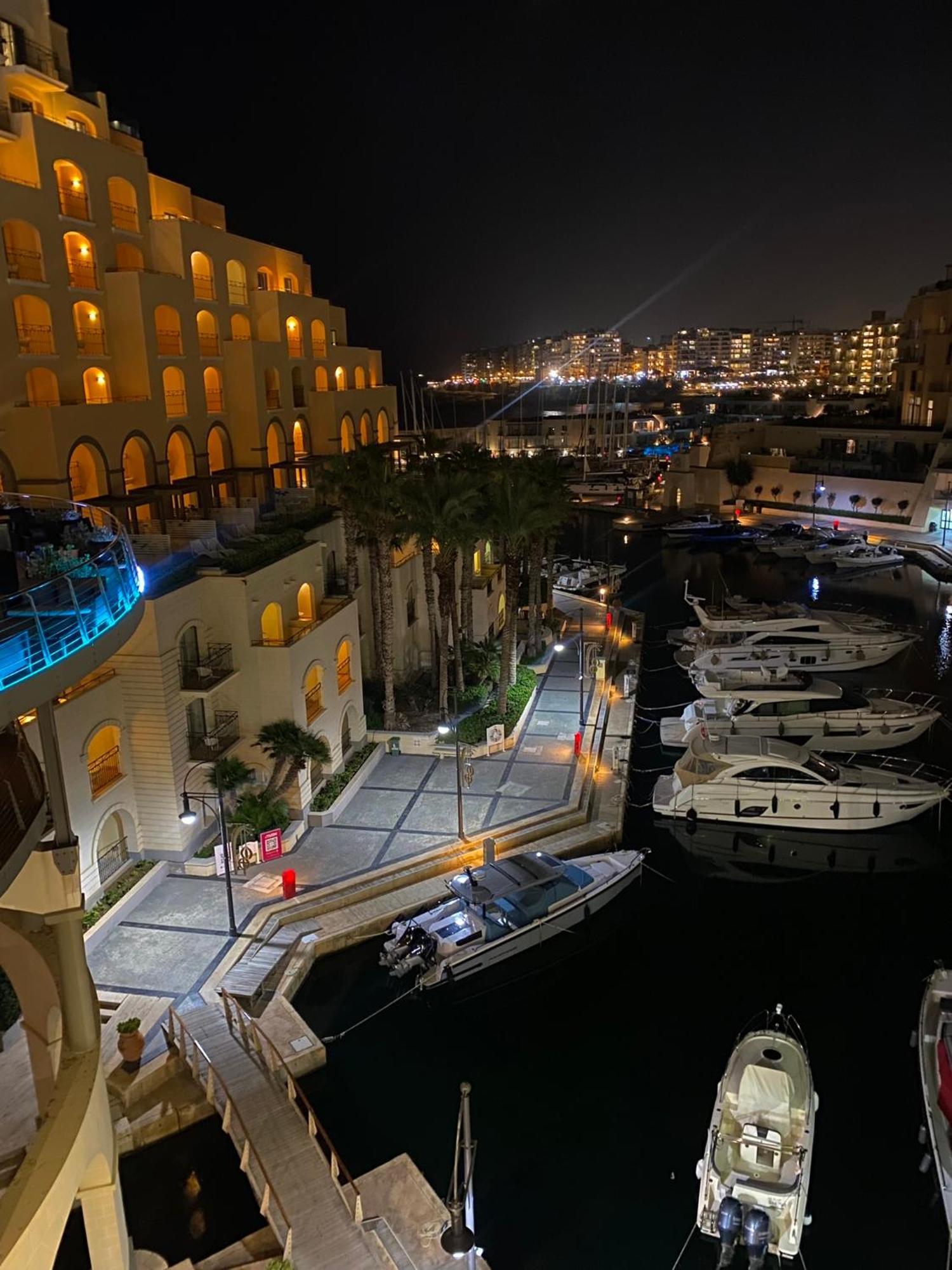 Tigne Sliema Three Bedrooms Apartment Zewnętrze zdjęcie