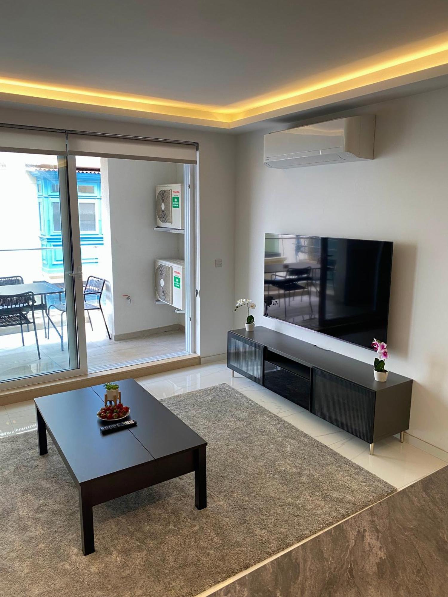 Tigne Sliema Three Bedrooms Apartment Zewnętrze zdjęcie