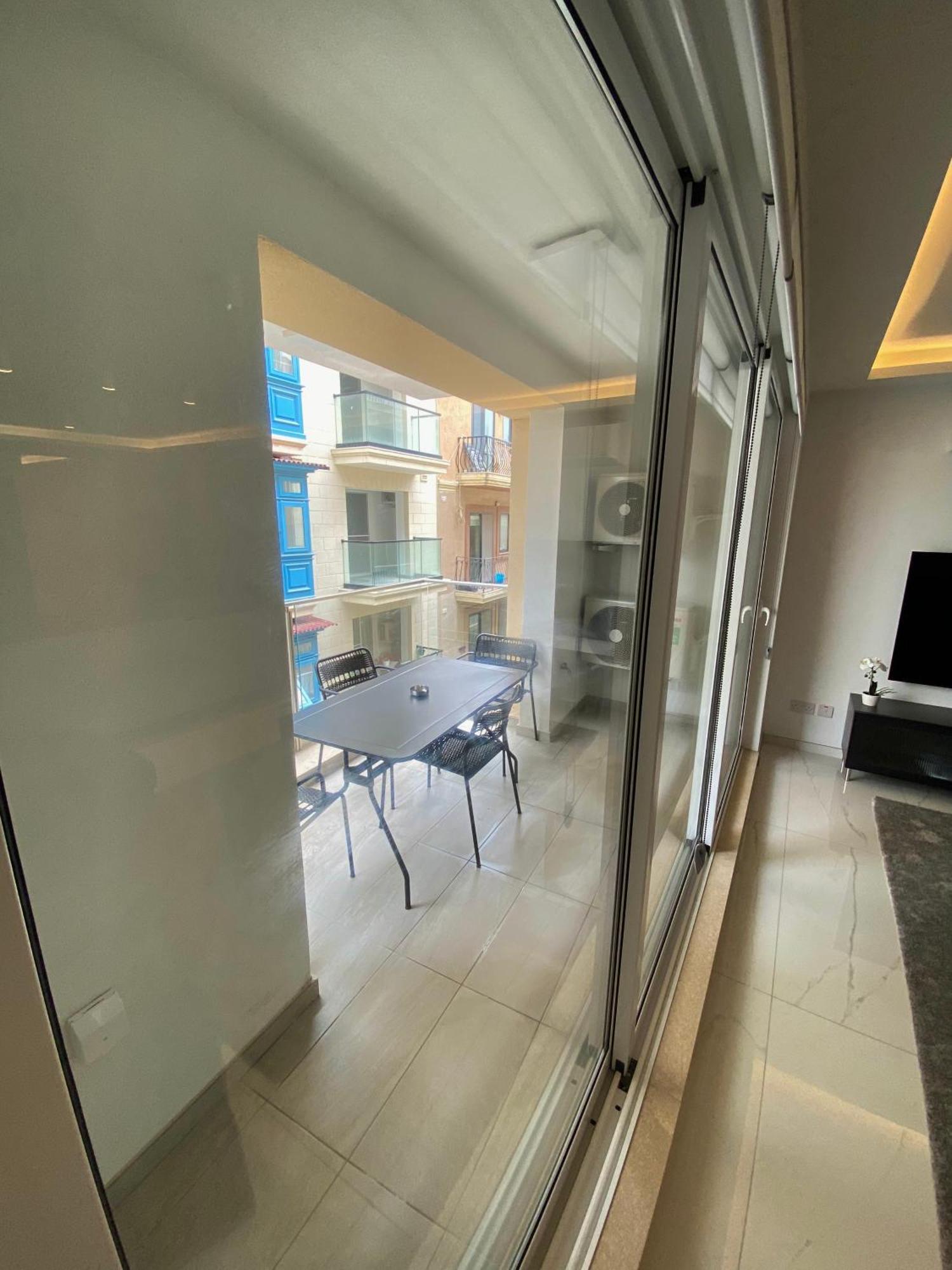 Tigne Sliema Three Bedrooms Apartment Zewnętrze zdjęcie
